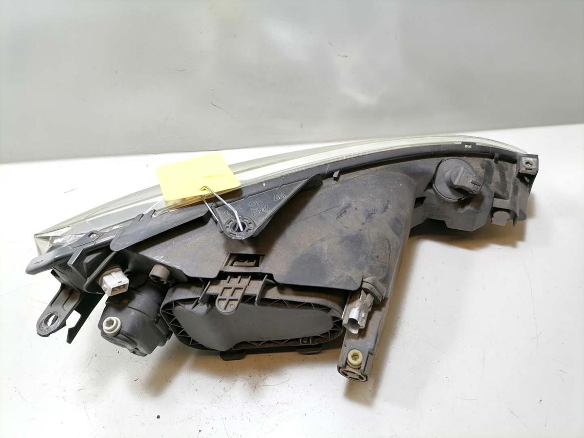Peugeot 206SW original Scheinwerfer vorn links Halogen Bj.2005